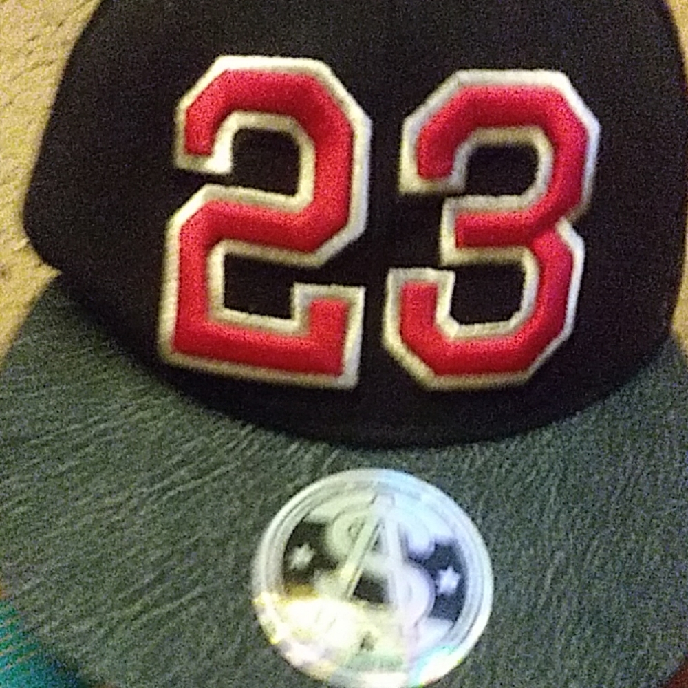 23 hat - Picture 2 of 2